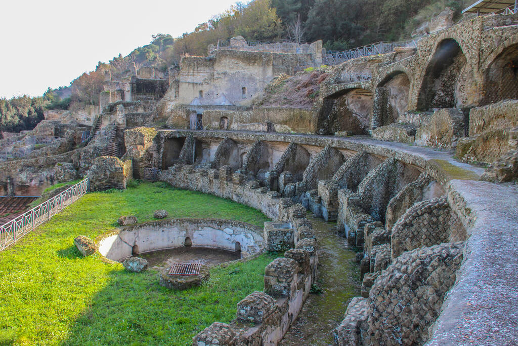 Terme di Baia, archeology in Campi Flegrei