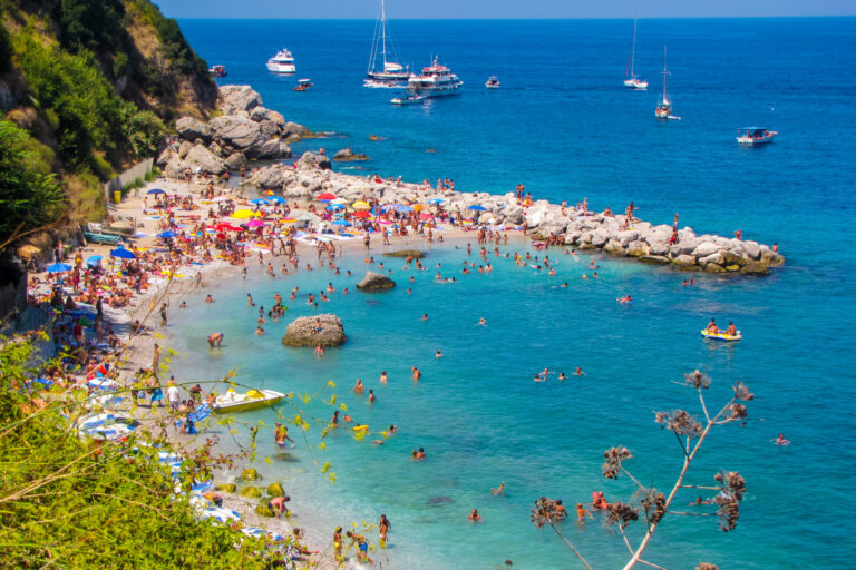 TOP 10 najpiękniejszych plaż na wyspie Capri
