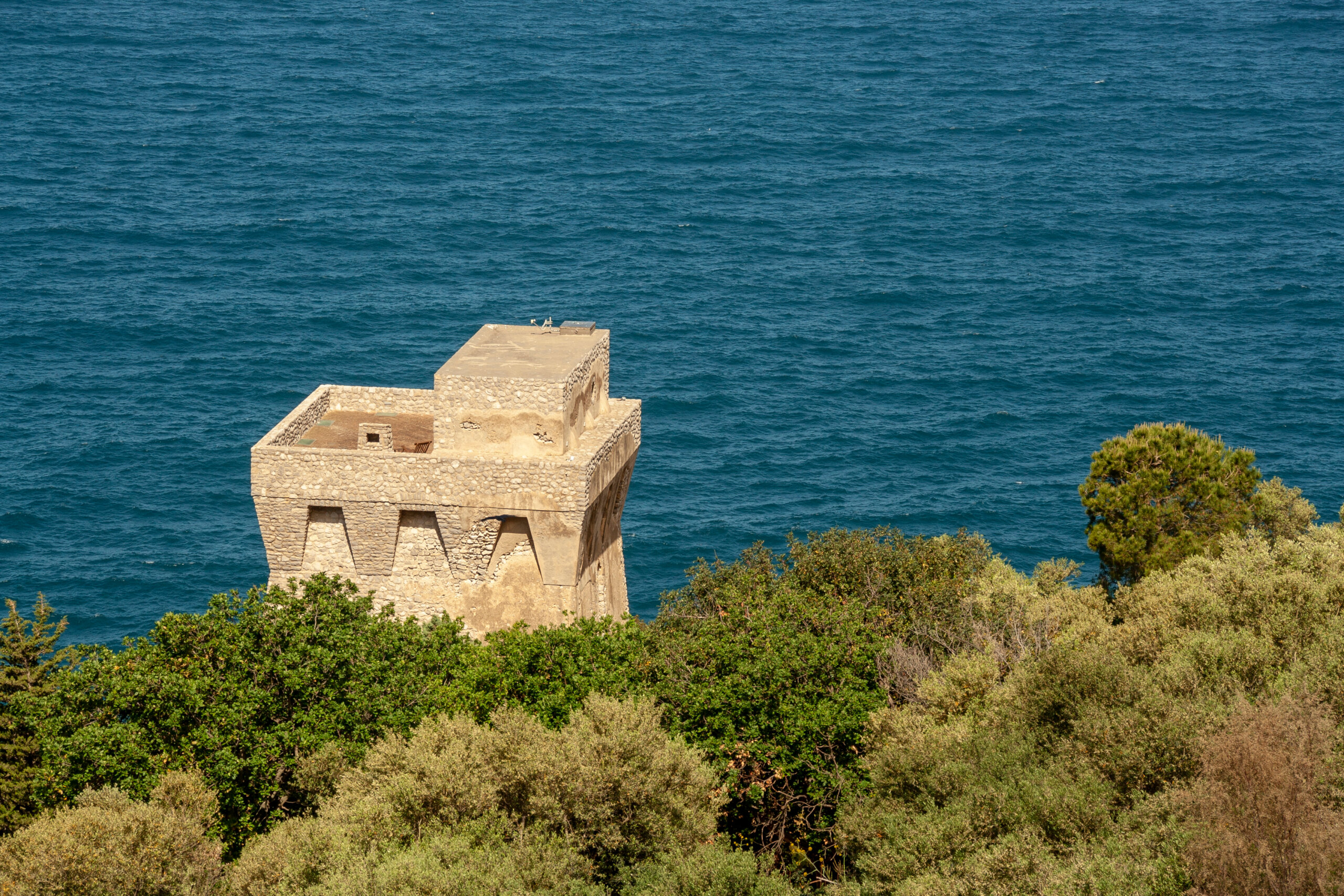 Punta Campanella krajobraz na półwysep Sorrento i zatokę, Neapol, Włochy, licencja: shutterstock/By Aauralaura