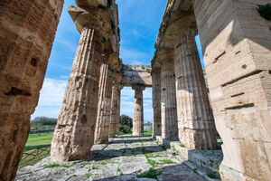 Park Archeologiczny w Paestum, Włochy, licencja: shutterstock/By Massimiliano Marino
