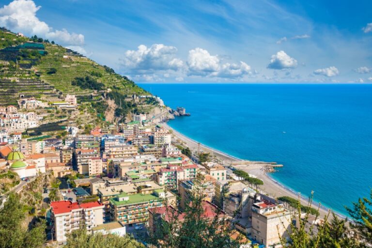 Maiori – doskonałe miejsce na rodzinne wakacje na Wybrzeżu Amalfi