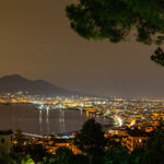 Neapol nocą: Przewodnik po najciekawszych miejscach do odwiedzenia po zmroku